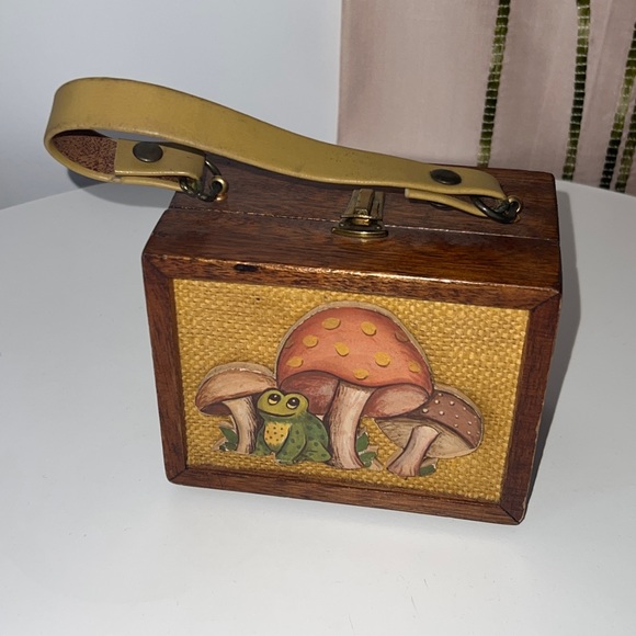 Vintage Handmade brown Wooden Pixie Mushroom Purse - Picture 15 of 16